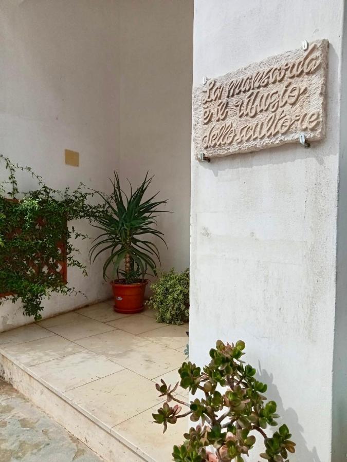 La Mansarda Dello Scultore Niscemi Exterior foto